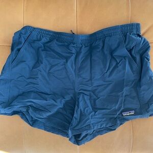 Patagonia baggies 5” Inseam